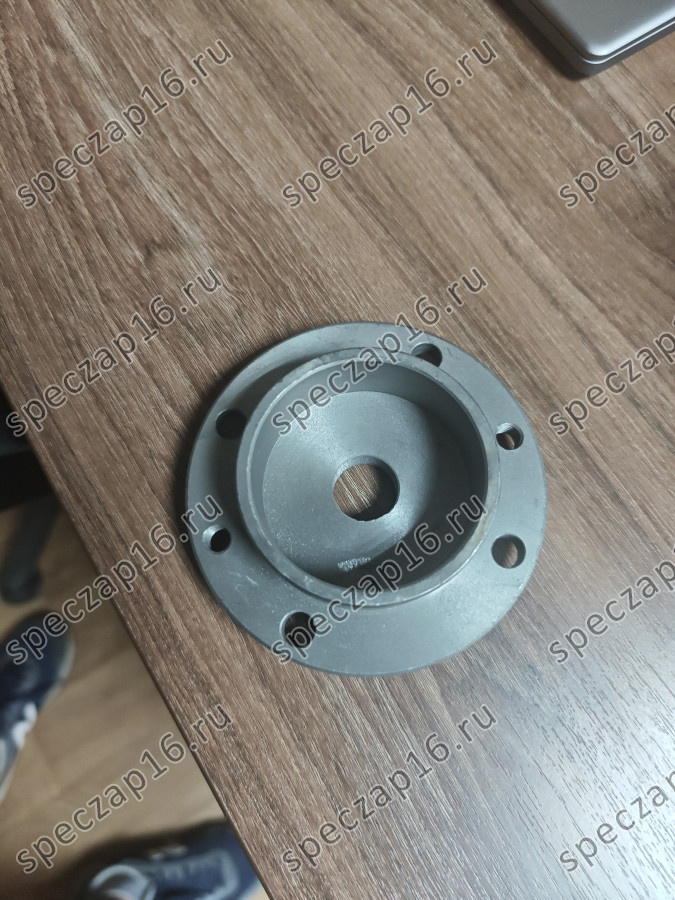 Крышка кпп BS428 нижняя